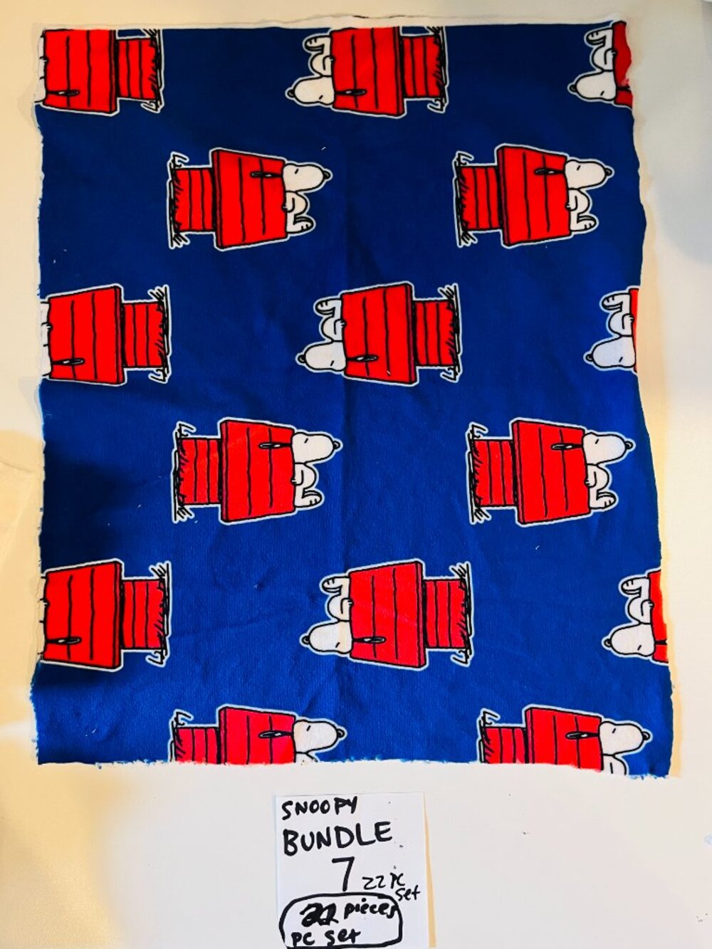 22 piece set Snoopy Scrap fabric bundle 7 - Picture 11 of 14